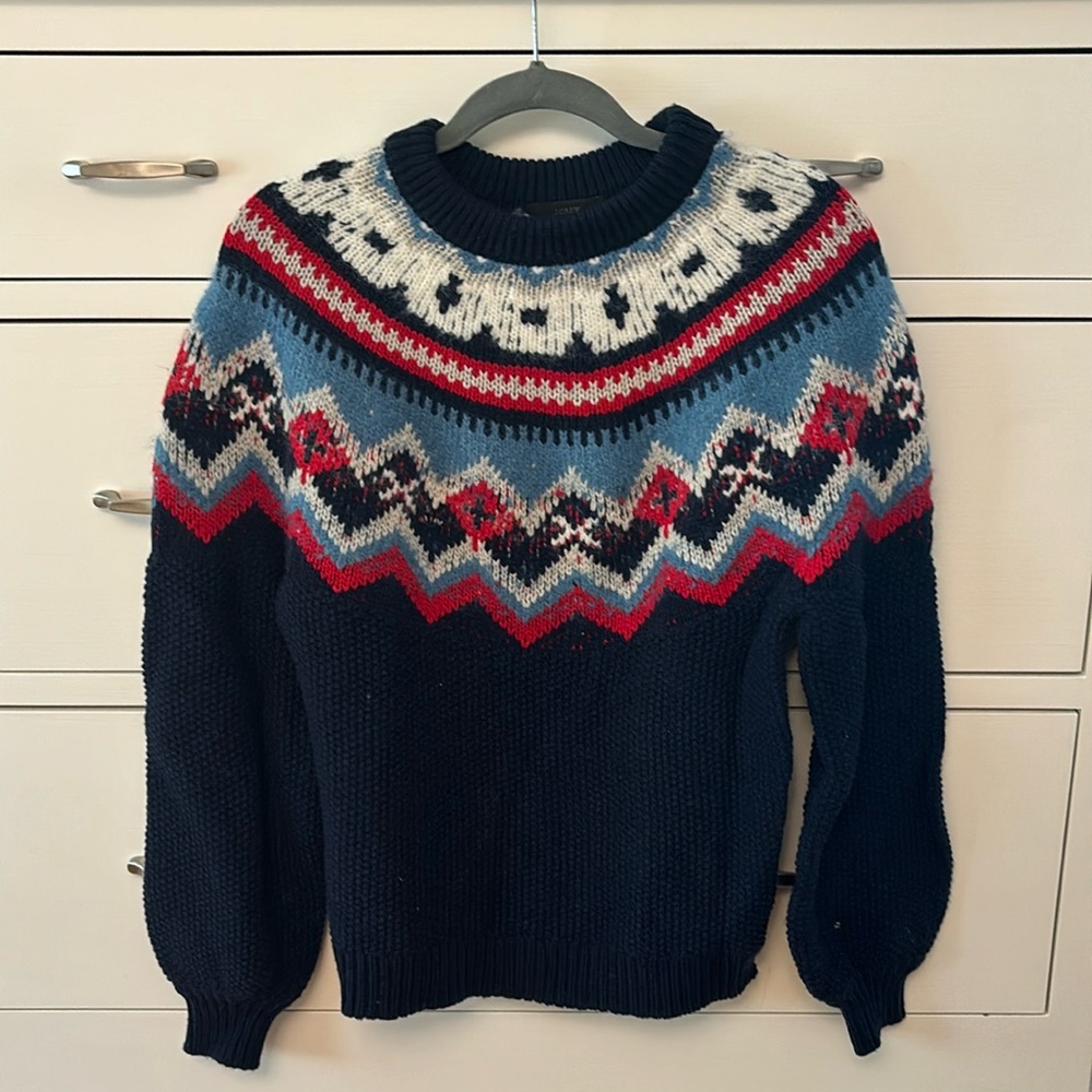 Pattern sweater